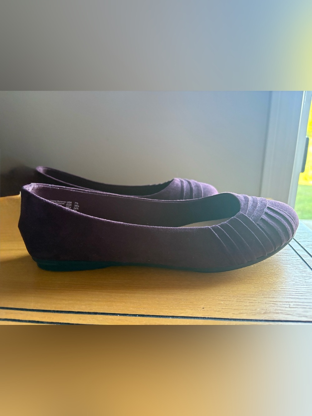 American Eagle Outfitters Women's Plum Round-Toe Flats